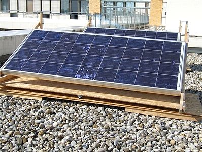 Additional front view detail of strengthened turntables with solar arrays