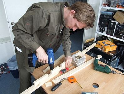 Mounting wooden blocks on the pulley arm